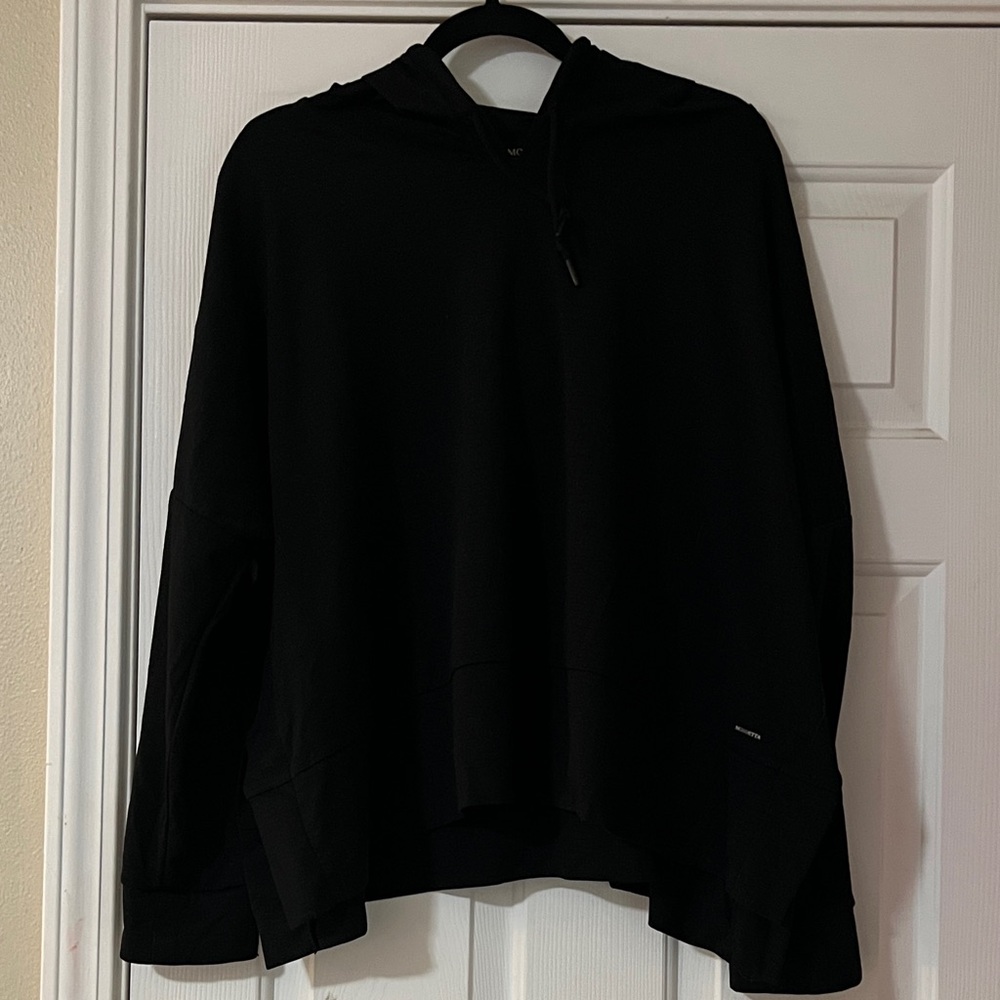 Mondetta Black Hoodie Sweatshirt